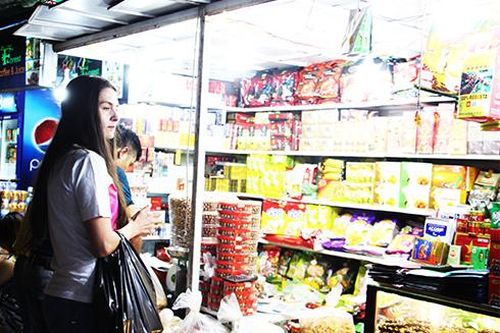 Chợ…