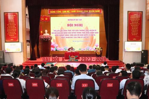 Huyện ủy Bát Xát tiếp xúc, đối thoại trực tiếp với hội viên nông dân