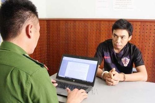 Dùng dao chống trả, phi tang tang vật nhưng không thoát