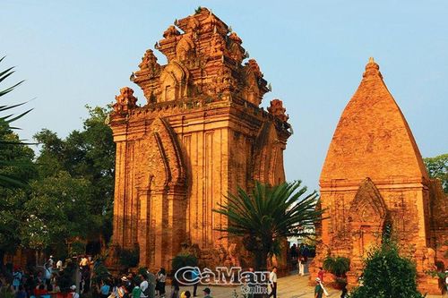 Ðộc đáo Tháp Bà Ponagar