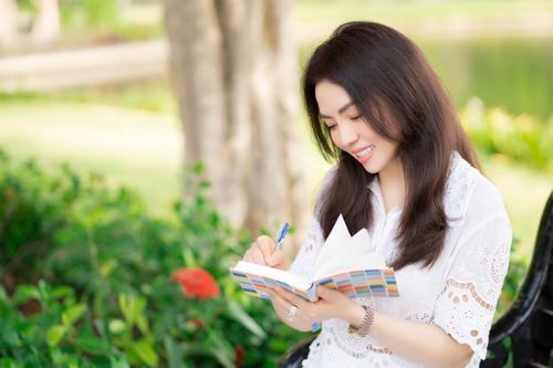 Võ Thị Thúy Hiền: Cô bé nghèo sống dưới chân núi Tà Cú tới nhà từ thiện xã hội