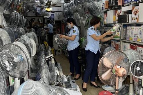 Công khai cơ sở kinh doanh thiết bị điện trục lợi bất chính