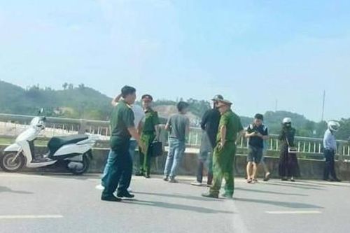 Tìm thấy thi thể người phụ nữ nhảy sông do trầm cảm sau sinh