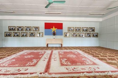 Thăm Khu di tích Trụ sở Chính phủ Cách mạng lâm thời Cộng hòa miền Nam Việt Nam