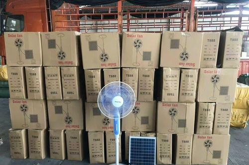 Quạt tích điện từ Trung Quốc ồ ạt tràn về Việt Nam