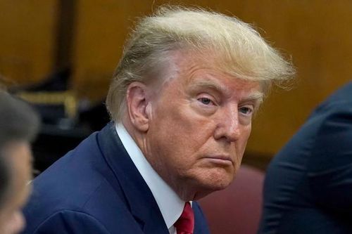 Ông Trump có thể đối mặt 20 năm tù