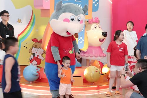 'Cha đẻ' Peppa Pig sắp ra tòa tại Hà Nội