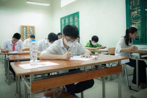 Thi vào lớp 10 tại Hà Nội: Kỳ thi an toàn, đề thi vừa sức