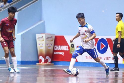 Đại học Tây Nguyên và Đại học Đà Lạt bung sức tranh Cup vô địch futsal sinh viên