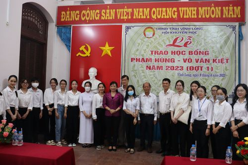 Vĩnh Long trao 139 suất học bổng Phạm Hùng - Võ Văn Kiệt