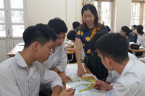 Cô giáo đất mỏ bày cách đạt điểm cao môn Địa lí