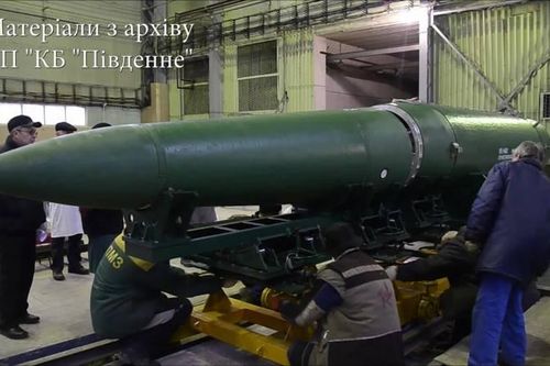 Kiev công bố khả năng chế tạo tên lửa tầm bắn tới 1.000 km