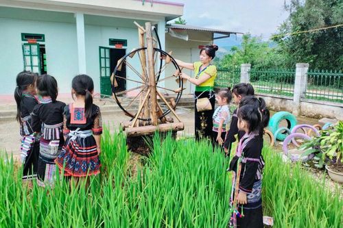 'Cú hích' để giáo dục vùng cao bứt phá