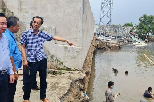 Liên tiếp xảy ra các vụ sạt lở bờ sông nghiêm trọng ở Bạc Liêu