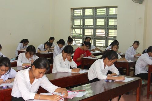 Đề xuất 2 phương án xử lý vụ lộ đề thi lớp 10 tại Kon Tum