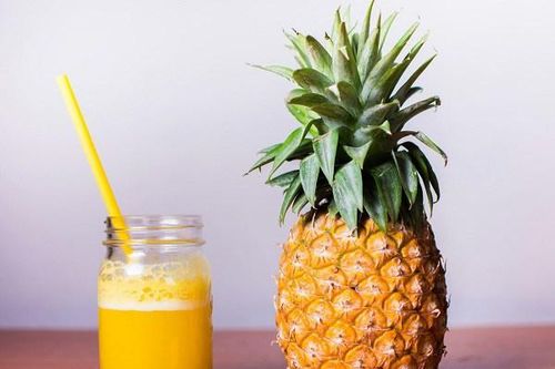 Mẹ bầu rỉ nhau uống nước ép dứa để chuyển dạ nhanh: Bác sĩ nói gì?