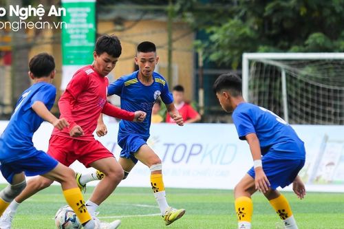 Thiếu niên Quỳnh Lưu có chiến thắng đậm đà trước thiếu niên Quế Phong