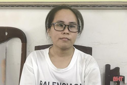 Mua ma túy về 'phê', đối tượng nữ bị khởi tố