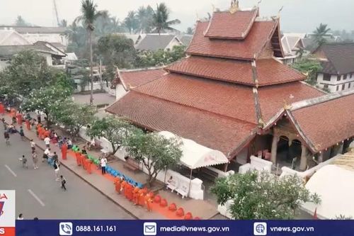 Nghi lễ Tắt Bạt tại cố đô Luang Prabang Lào