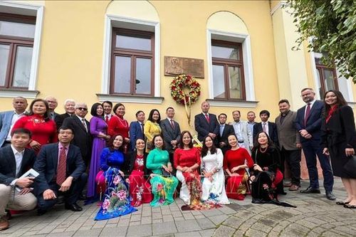 Cộng đồng người Việt là cầu nối đóng góp xây dựng quan hệ Việt Nam - Slovakia bền vững