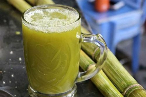 Thức uống giải nhiệt vào mùa hè nhưng ngọt tương đương 12 thìa đường, uống nhiều sẽ tăng đường huyết quá mức