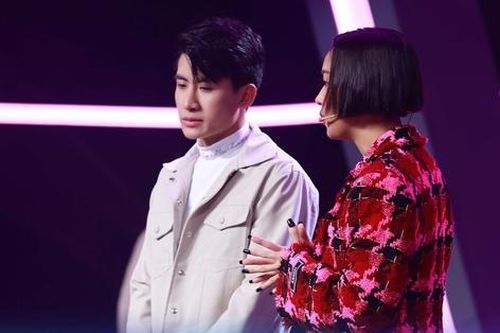 'Người ấy là ai': Chàng trai kể chuyện người yêu qua đời khiến dàn cố vấn khóc không ngừng