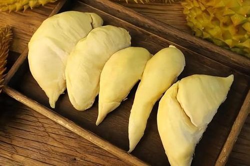 '1 quả sầu riêng bằng 3 con gà' nhưng 7 nhóm người không nên ăn nhiều trái này