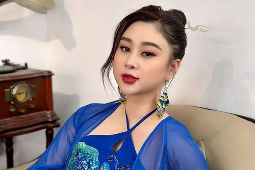 Ca sĩ Huyền Phương: Hát xẩm với phong thái nhẹ nhàng, vui tươi, tràn đầy năng lượng