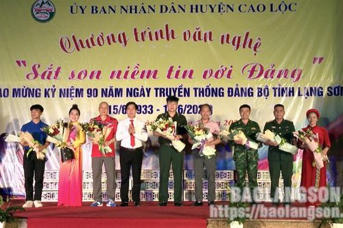 Cao Lộc: Tổ chức chương trình văn nghệ 'Sắt son niềm tin với Đảng'
