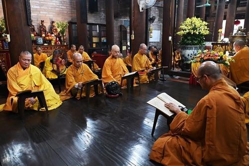 Hà Nội: Chùa Bà Đá khai pháp khóa An cư kiết hạ Phật lịch 2567 cho 73 hành giả Tăng, Ni