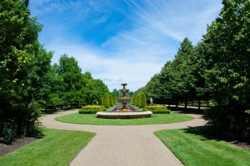 Cuộc gặp gỡ bí mật ở công viên Regent London