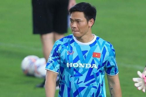 Thủ thành Nguyên Mạnh lỡ hẹn với 2 trận đấu FIFA Days
