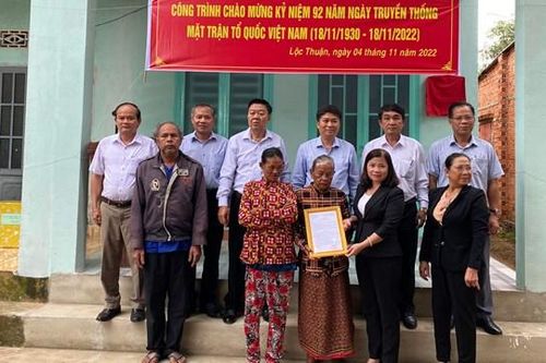 Phát huy tinh thần đoàn kết trong vận động Quỹ Vì người nghèo