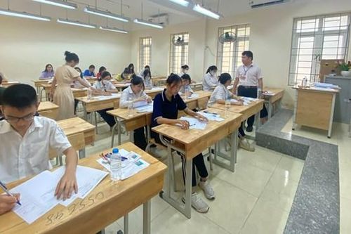 Sau kỳ thi, nhiều cánh cửa mở ra