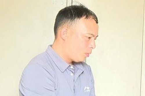 Hai cán bộ xã chiếm đoạt tiền điện hỗ trợ người nghèo