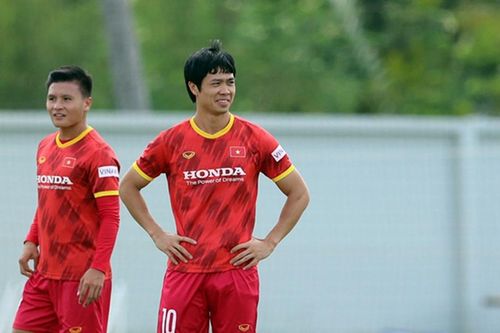 Bóng đá Việt Nam ngày 11/6: Công Phượng tập buổi đầu cùng đội tuyển Việt Nam