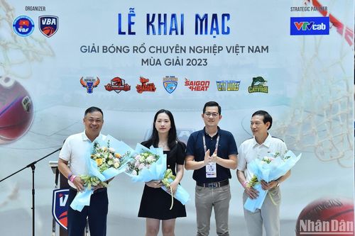 Mô hình mới cho một chặng đường mới