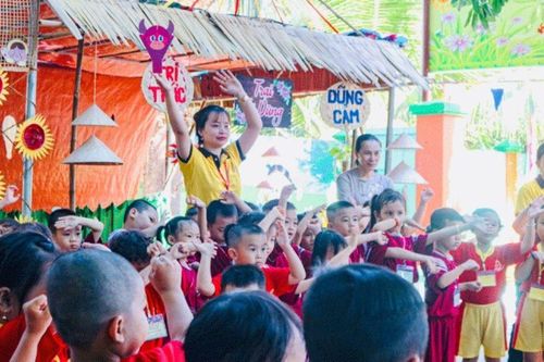 Hè về mang niềm vui cho con, nỗi lo cho cha mẹ