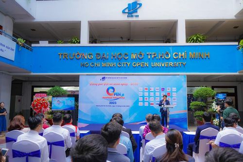 Trường ĐH Mở TPHCM thúc đẩy kết nối doanh nghiệp và nhà trường
