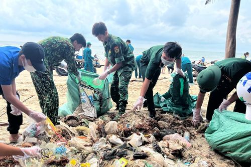 Lan tỏa tình yêu và trách nhiệm với biển xanh