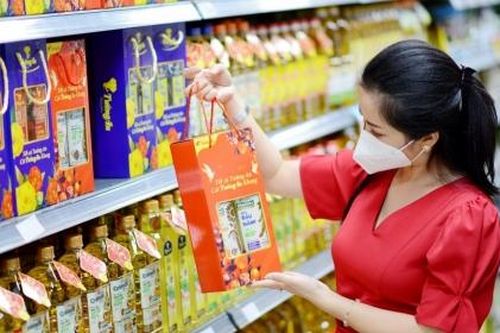 Tiêu điểm: Hàng Việt Nam 'phải chinh phục' được người Việt Nam