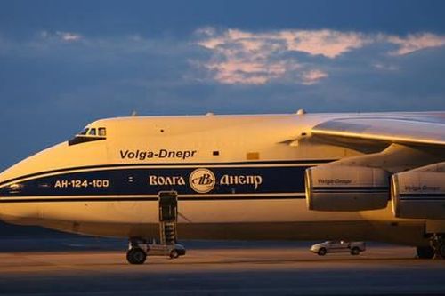 Canada tịch thu máy bay vận tải An-124 của công ty Nga