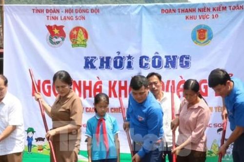 Lạng Sơn sôi nổi ngày cao điểm chiến sĩ tình nguyện Vì đàn em thân yêu