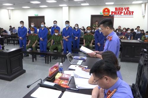 Tòa chấp nhận quan điểm của Viện kiểm sát, cho bị cáo hưởng án treo