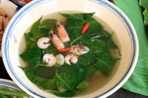 Loại lá nấu canh ngày hè giúp giải nhiệt và bổ gan