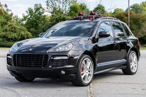 Ngân hàng rao bán xe sang Porsche trừ nợ, giá từ 560 triệu đồng