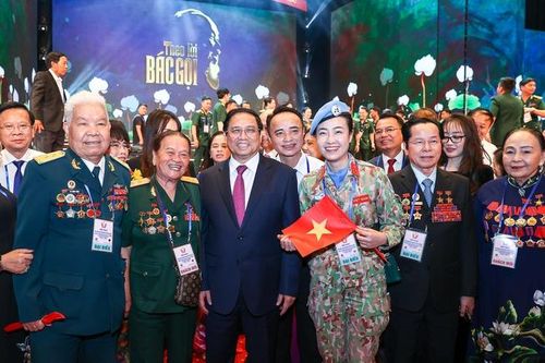 Đẩy mạnh thi đua, tỏa sáng tinh thần yêu nước, cống hiến, dám nghĩ, dám làm