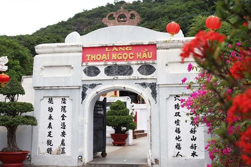 Đến Sơn Lăng, nhớ danh thần Thoại Ngọc Hầu