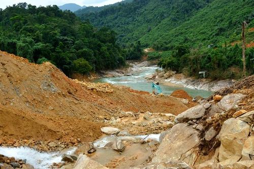 Lấn chiếm đất, doanh nghiệp bị phạt hàng trăm triệu đồng