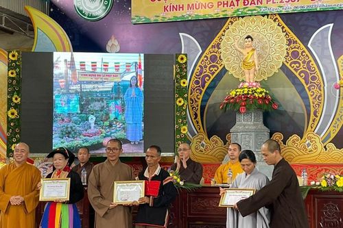 Đắk Lắk: Phật giáo H.Cư M'gar tổ chức trao giải cuộc thi thiết trí vườn Lâm-tỳ-ni tại tư gia